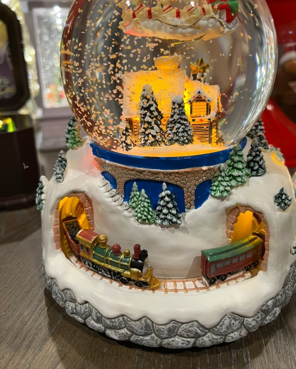 Globo de Neve de Natal com Trem Animado - Único EXCLUSIVO