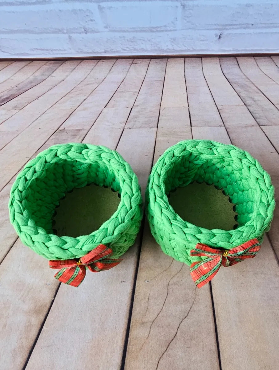 Kit Porta Panetone de Crochê Verde com Laço Vermelho