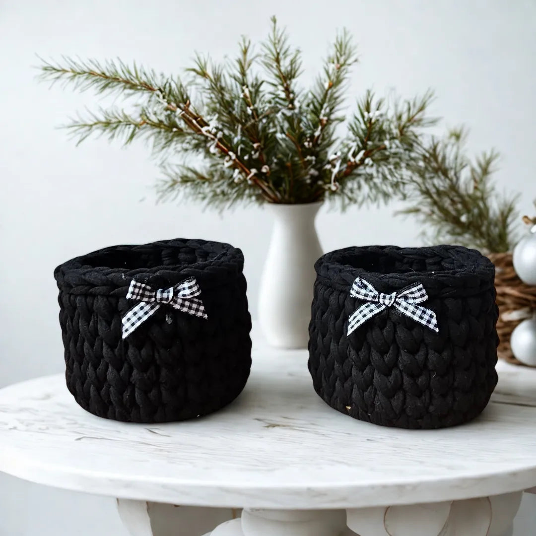 Kit Porta Panetone de Crochê Preto com Laço Branco